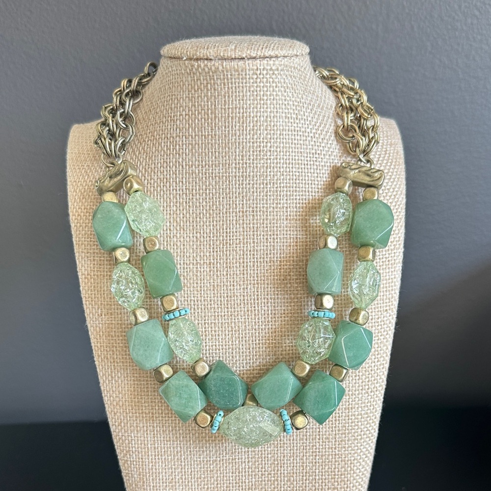 💚 JONES NEW YORK women’s Necklace green beaded statement necklace like new